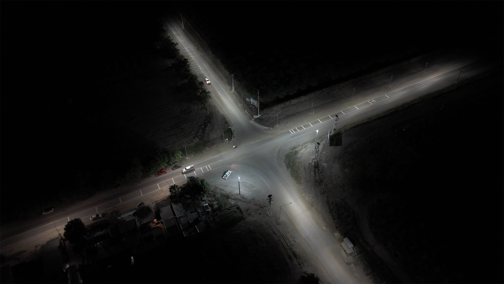 Nueva Obra de Iluminación en el cruce del distrito Cordón del Plata: la gestión Aguilera fortalece la infraestructura vial y de seguridad