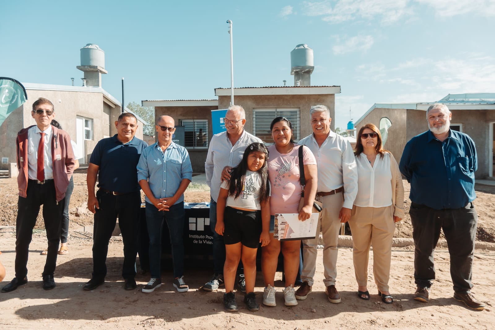 El Intendente de Tupungato dio respuesta a un reclamo histórico y entregó 18 nuevas viviendas