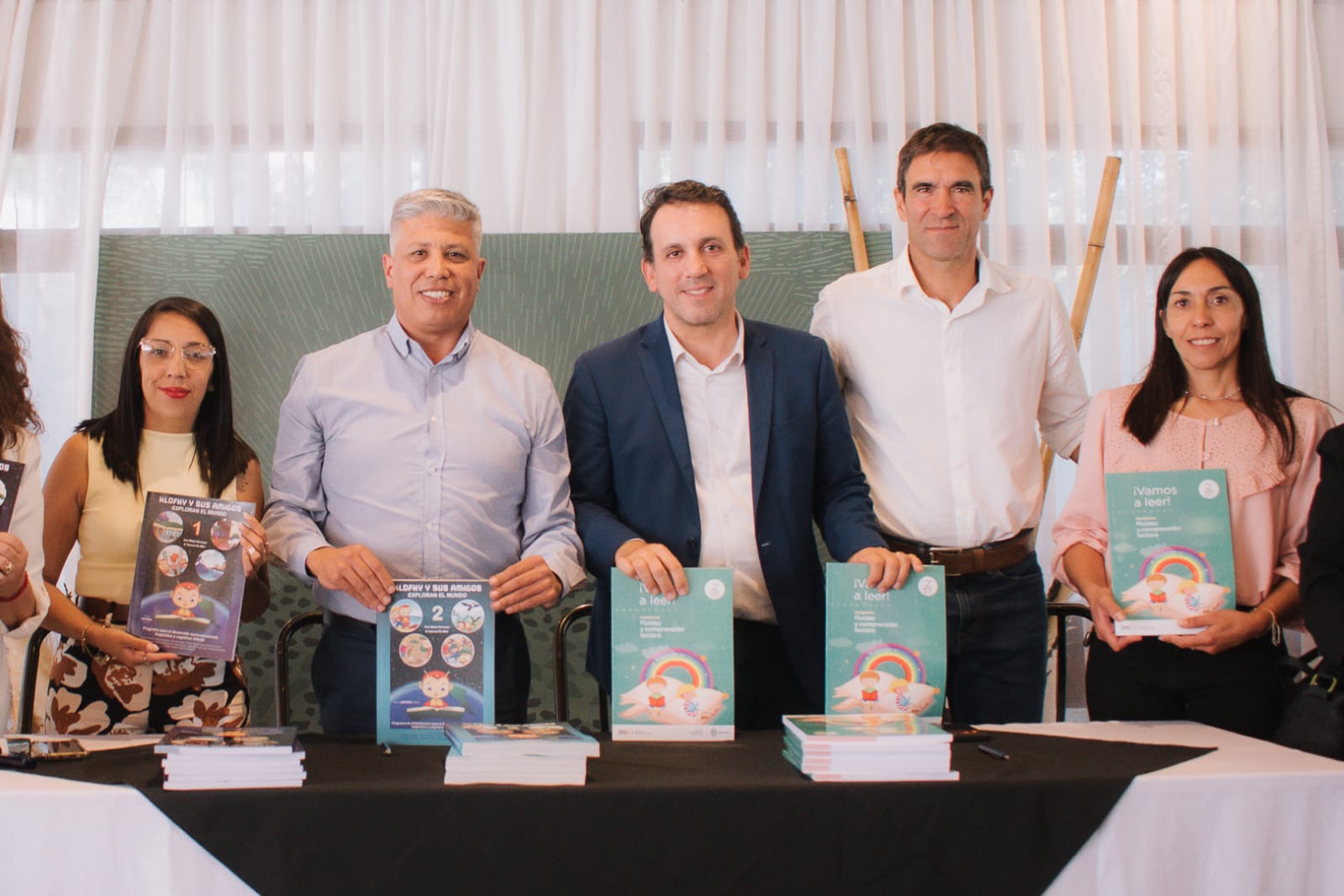 Tupungato fue sede de la firma de convenios educativos y entrega de más de 4200 libros de nivel inicial y primario para escuelas del Valle de Uco