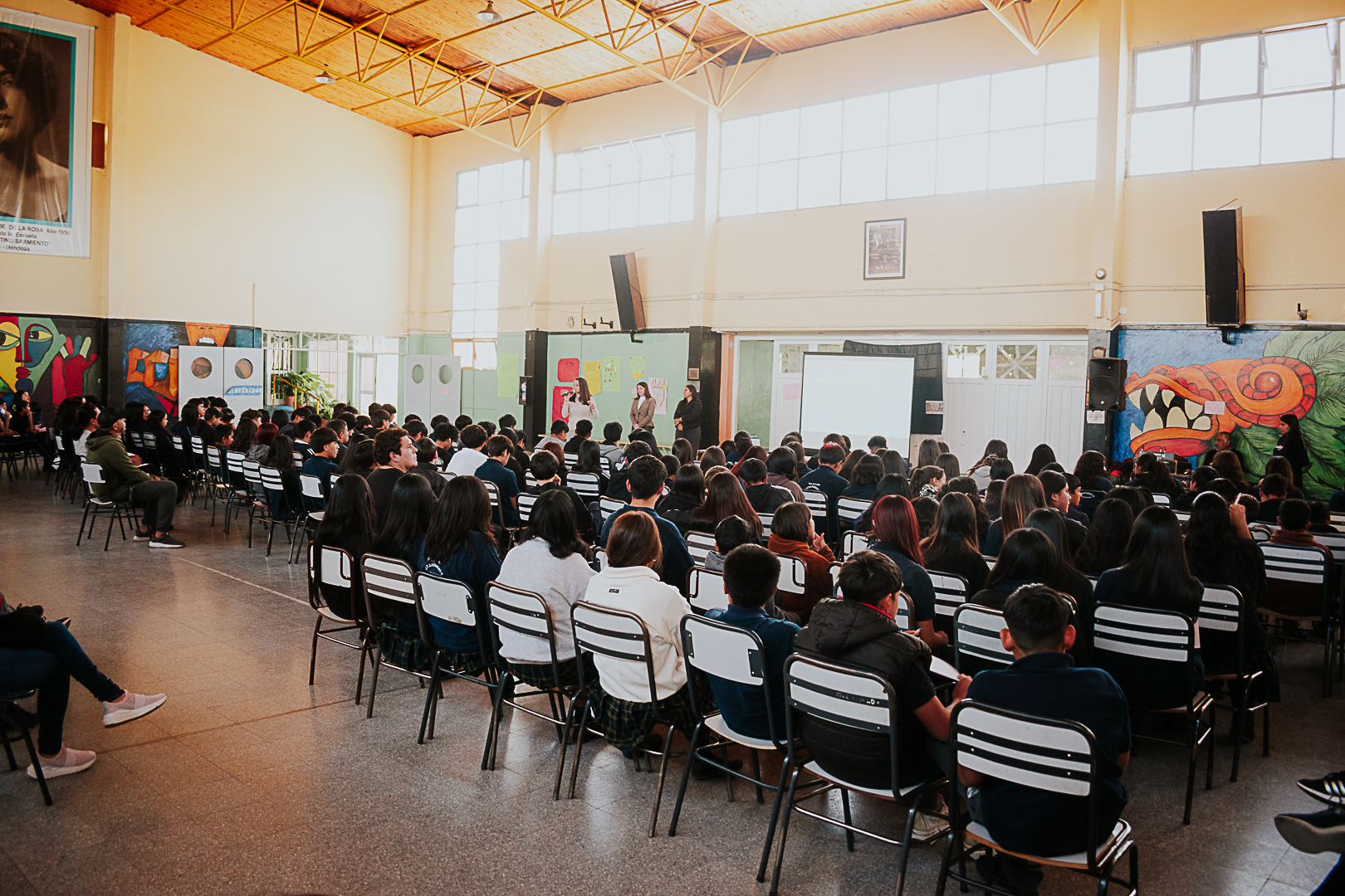 Escuelas Secundarias de Tupungato recibieron una Charla Informativa sobre Consecuencias Legales ante Conductas de Amenazas