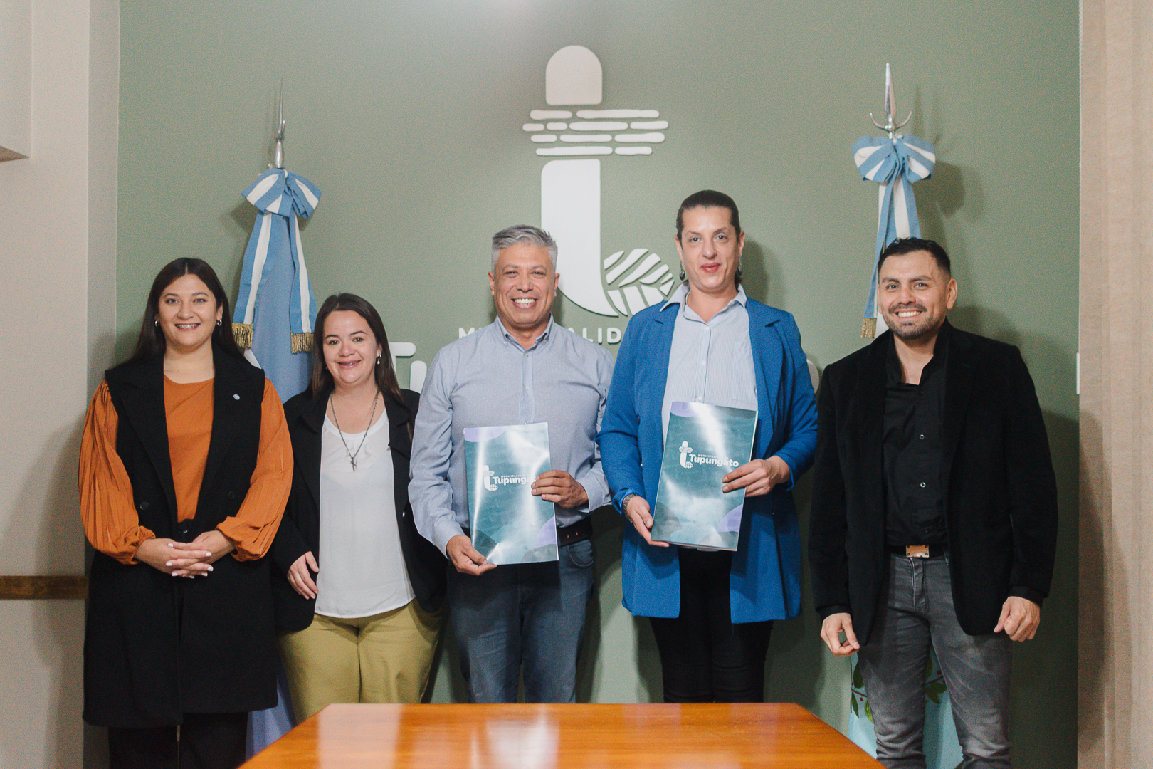 Tupungato recibió fondos provinciales para fortalecer la asistencia del Área de Género y Diversidad mediante subsidios económicos