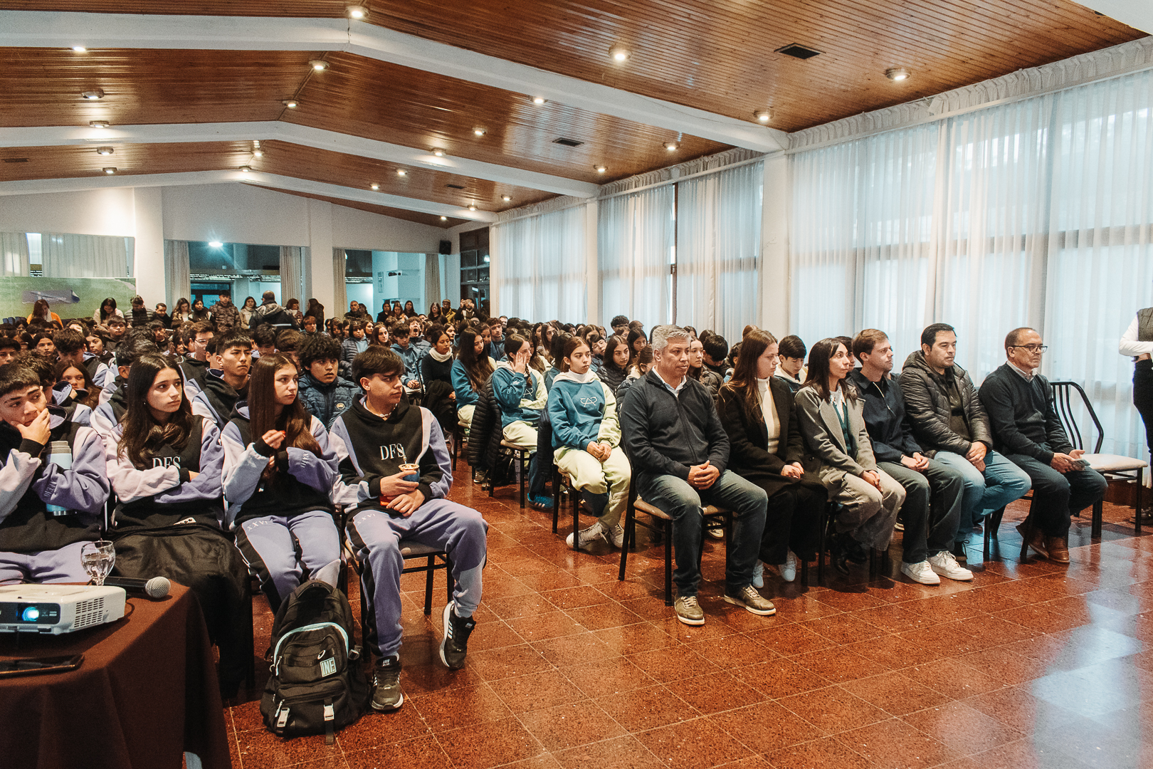 Mas de 200 estudiantes del Valle de Uco participaron en Tupungato de la 3ᵃ Edición del Taller Provincial «Liderar el Futuro»
