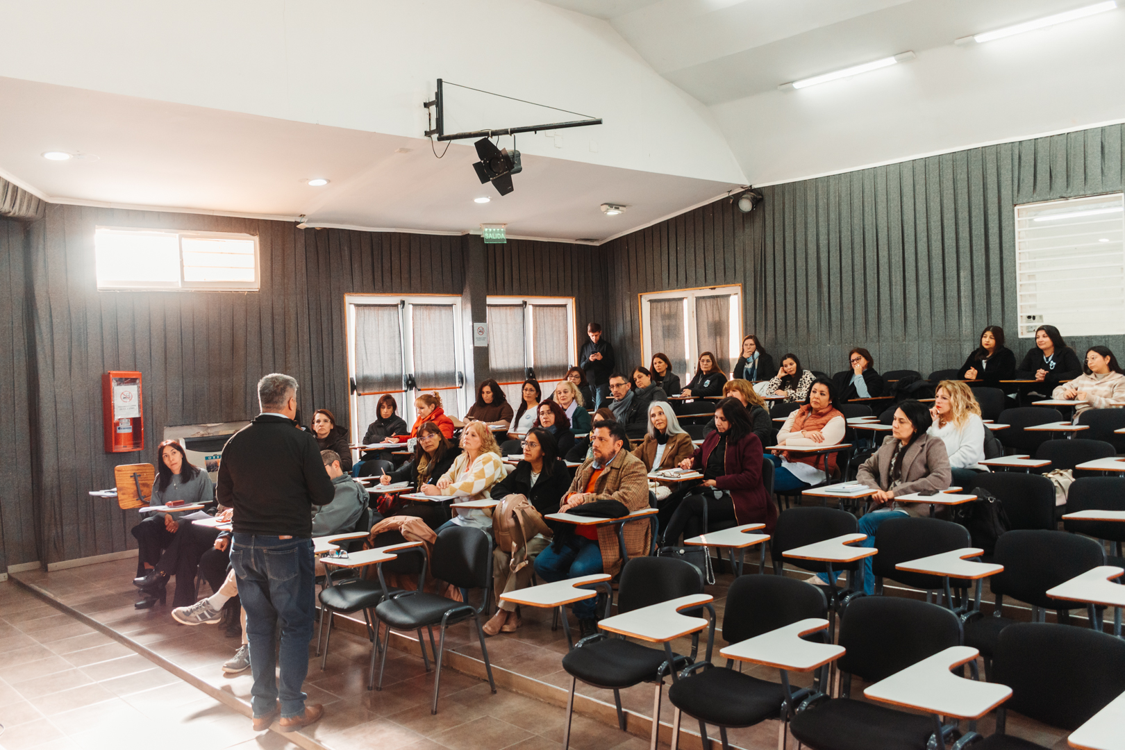 El Intendente Gustavo Aguilera oficializó la segunda edición del fortalecimiento económico «InvertiDasMente» para seguir apoyando a las instituciones educativas de Tupungato